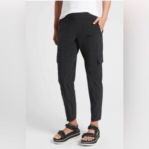 ATHLETA Chelsea Lightweight Athletic Stretch Cargo Pants Women’s Size 6